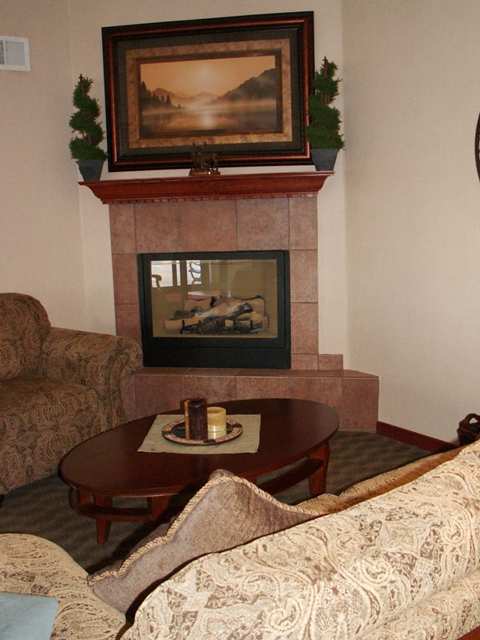 Hampton Inn Longmont Dalaman gambar